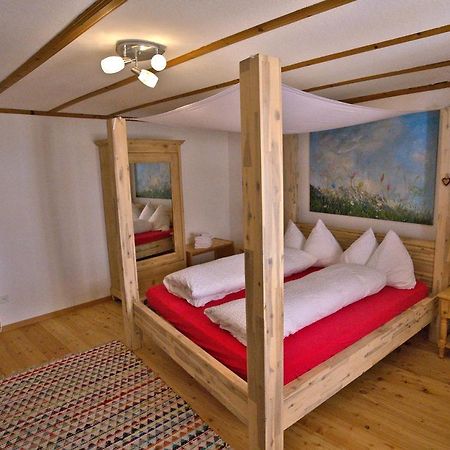 Bed and Breakfast Chasa Sassalba Lu Esterno foto