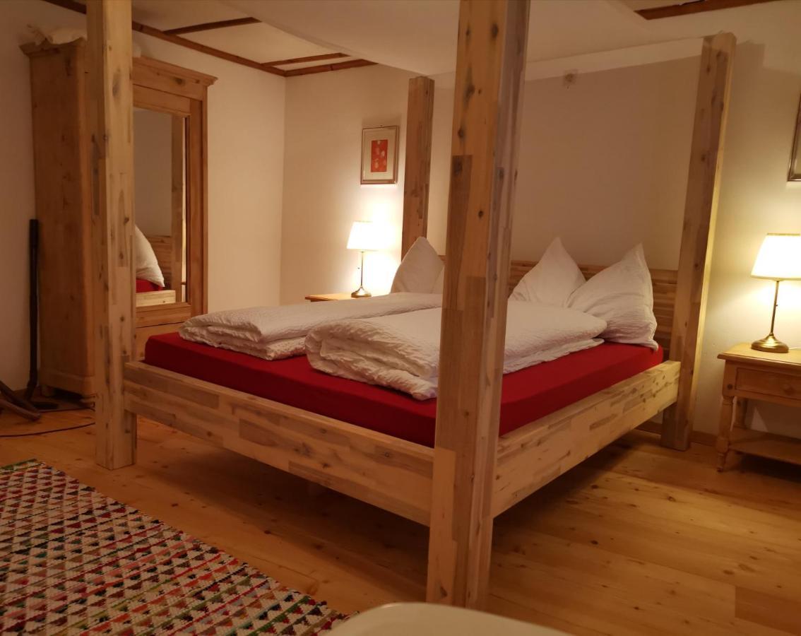 Bed and Breakfast Chasa Sassalba Lu Esterno foto