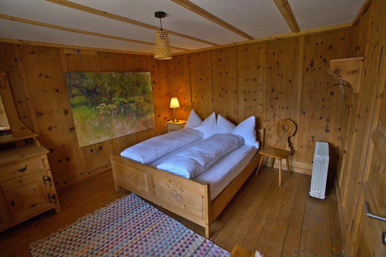 Bed and Breakfast Chasa Sassalba Lu Esterno foto